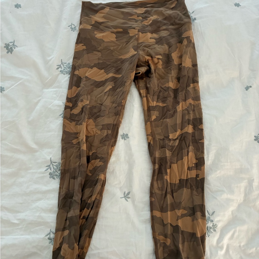 Women’s Lululemon Camouflage Leggings